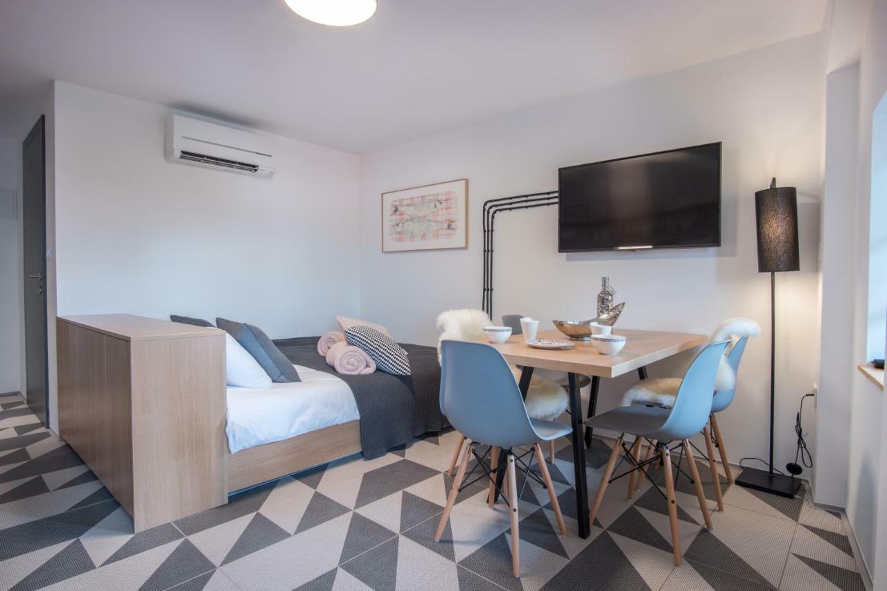 Stella Sky Apartment Любляна Екстериор снимка